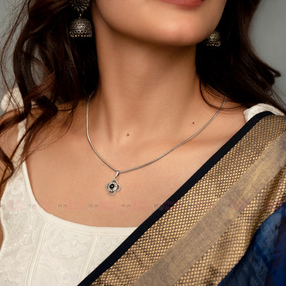 Clove PhotoJewels Necklace 2.0
